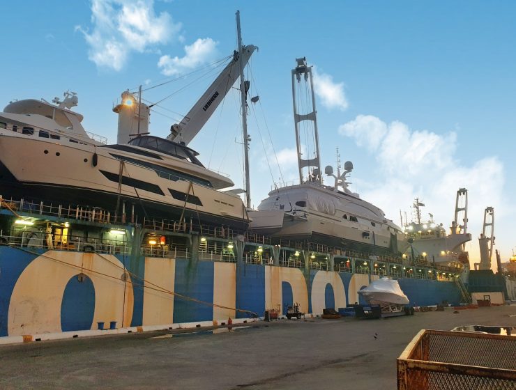 charter vs liner yacht transport