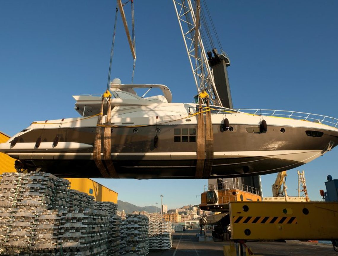 selecting-yacht-transport-company